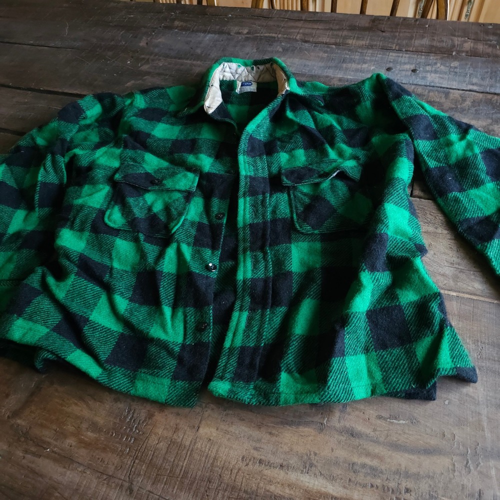 Vintage Pilgrim 100% Wool Flannel 1950s Shirt Green Black Buffalo Plaid USA